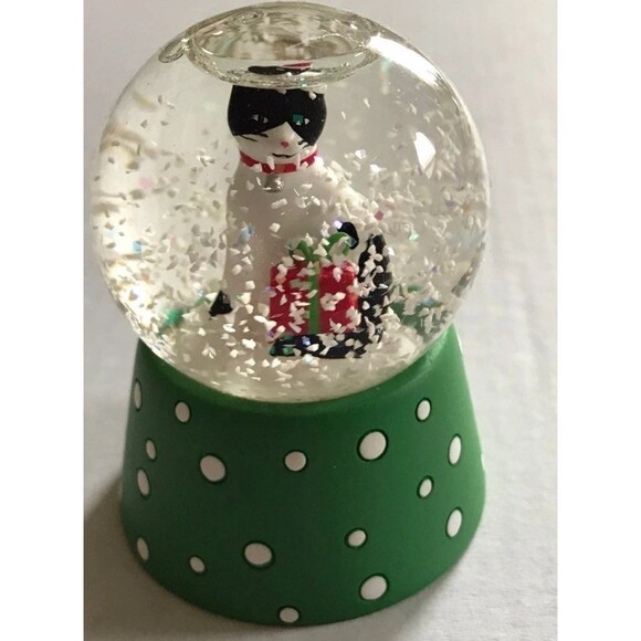 HALLMARK Water Globe Set of 2 (Bx 11) - Picture 2 of 12